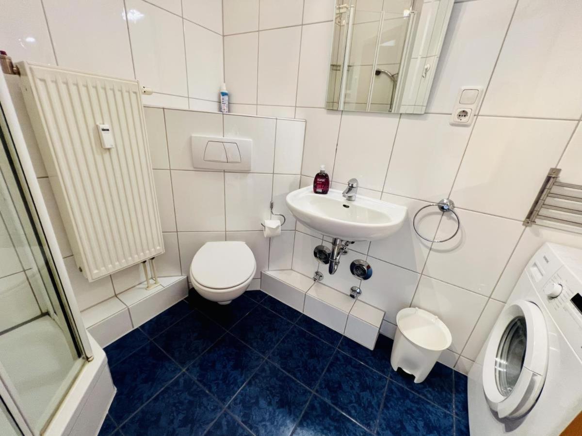 Apartamento Kajuete, Direkt Am Kurpark Rostock Exterior foto